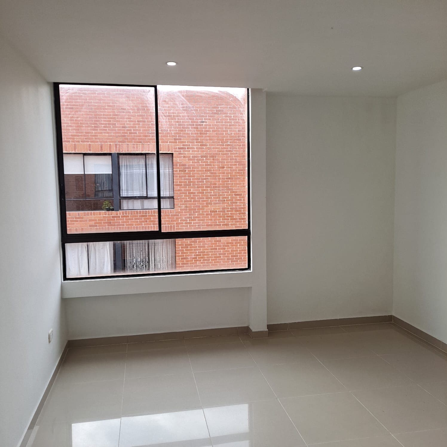 Arriendo apto moderno Ciudad Verde 6piso - foto 12