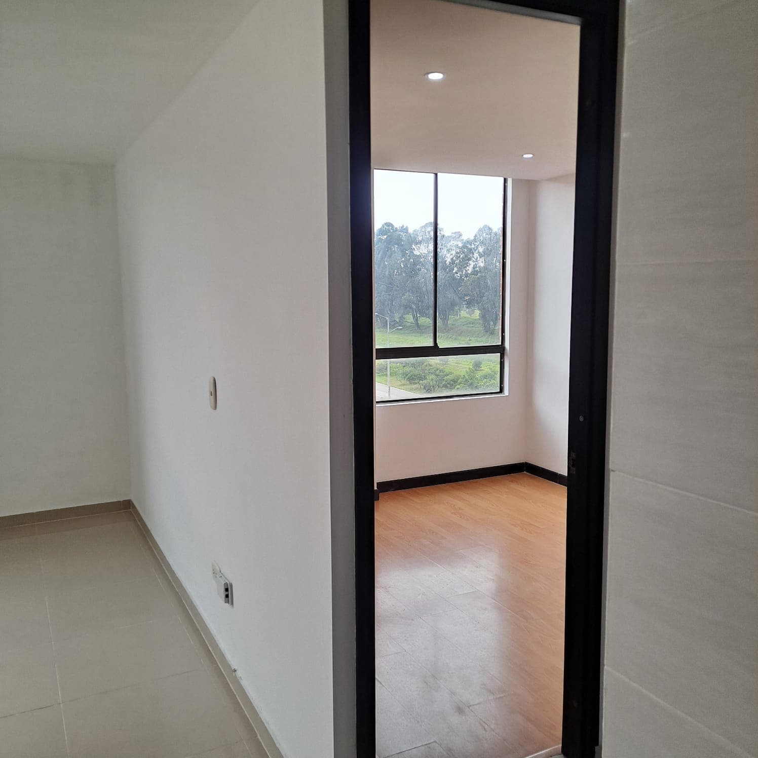 Arriendo apto moderno Ciudad Verde 6piso - foto 3