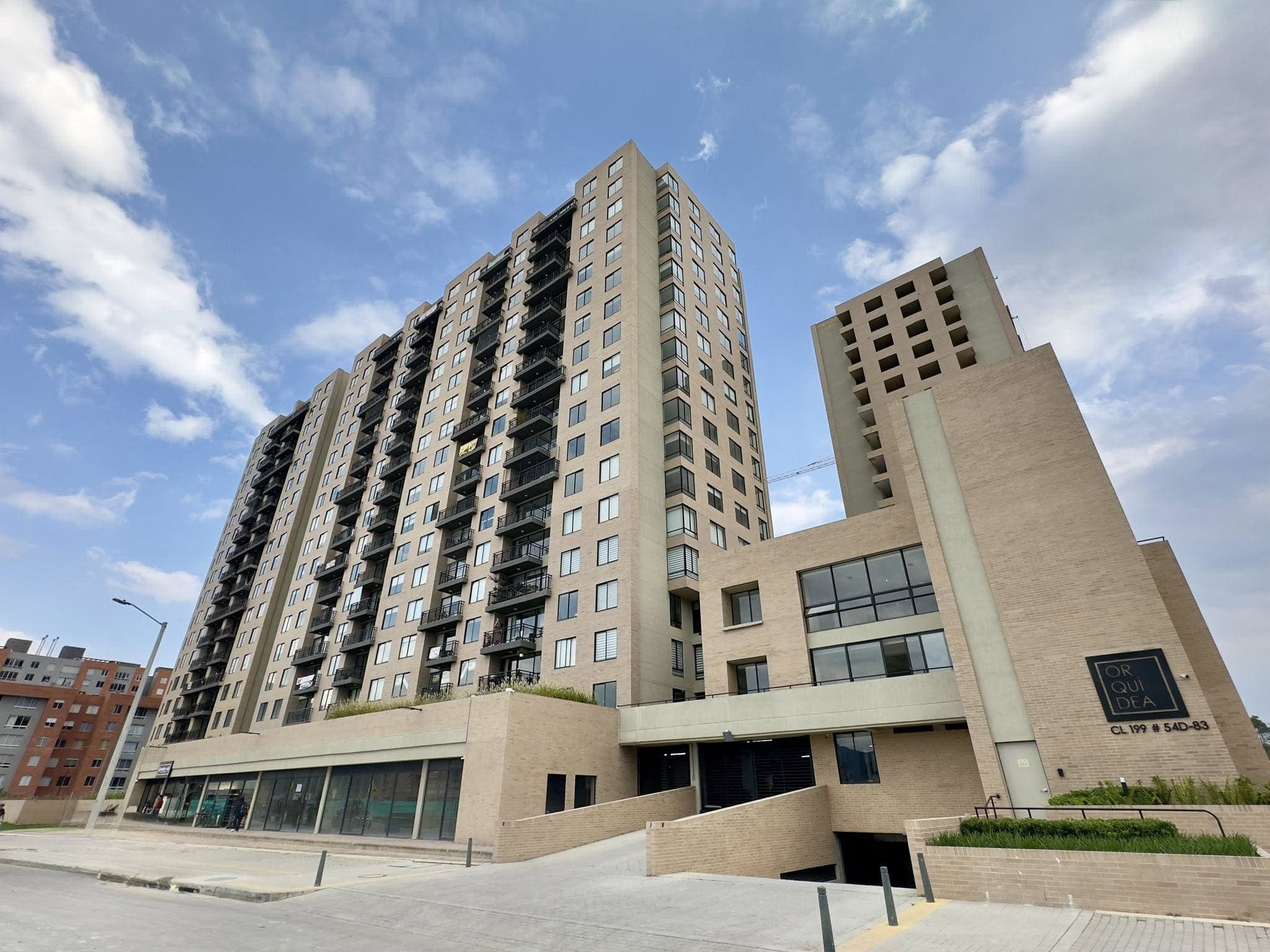 Apartamento para estrenar en Lagos de Torca con balcón y club house - foto 1